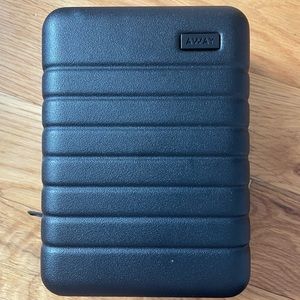 Away mini suitcase in black